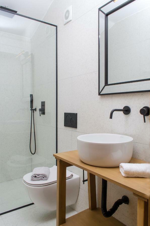 Thea Suites Nea Kallikrateia 外观 照片