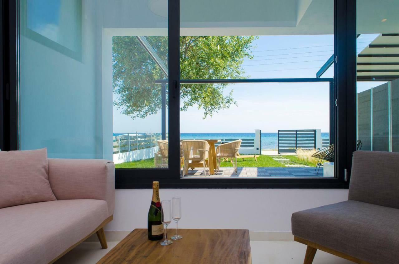 Thea Suites Nea Kallikrateia 外观 照片